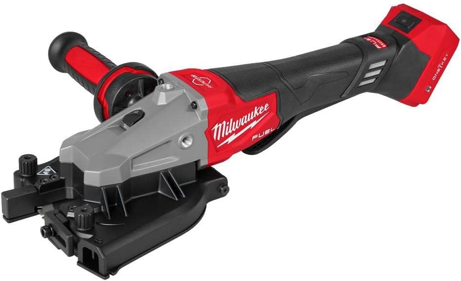 Milwaukee M18 FUEL Rebar Cutter Review: Our Honest Verdict 3 Step-by-step setup guide for Milwaukee M18 FUEL rebar cutter review blade installation